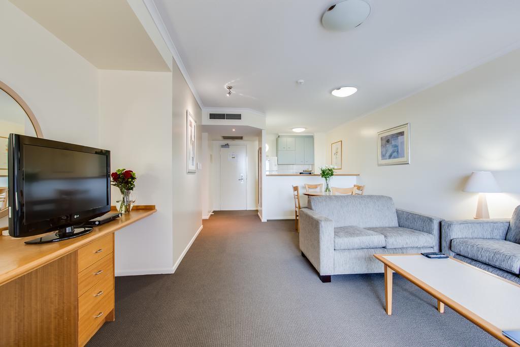 Dockside Brisbane Aparthotel Rum bild